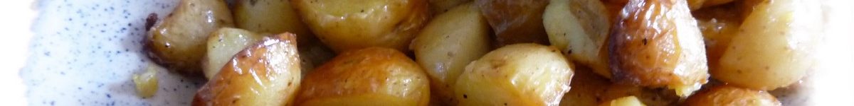 Pommes de terre nouvelles ail laurier et lard