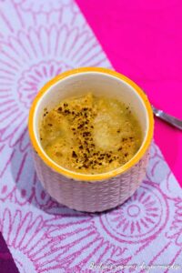Crumble mug cake