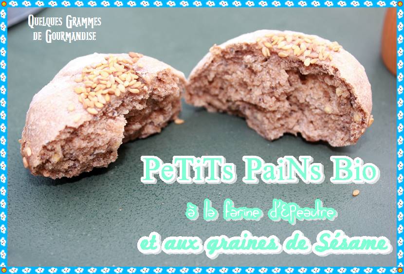 petits pains à la farine d'épeautre et au sésame
