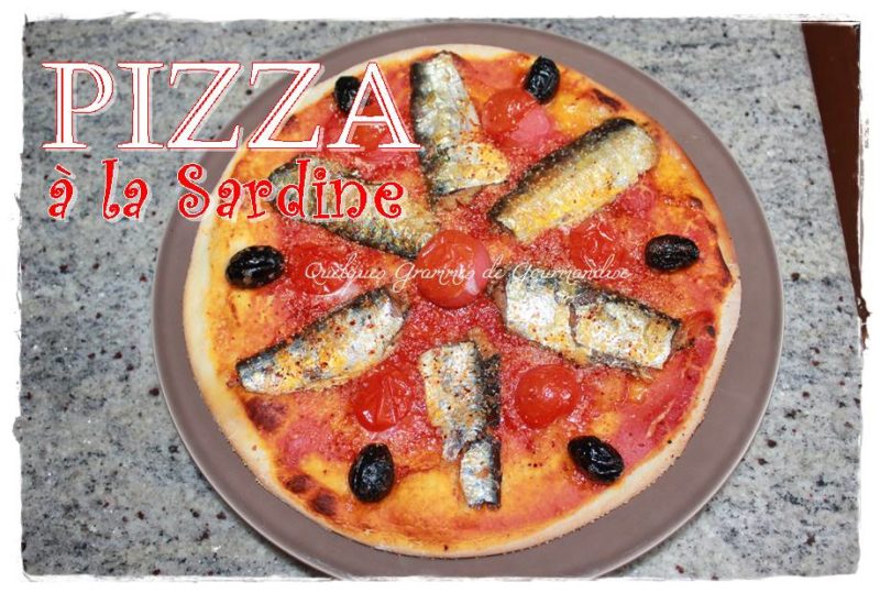 Pizza à la sardine assiette