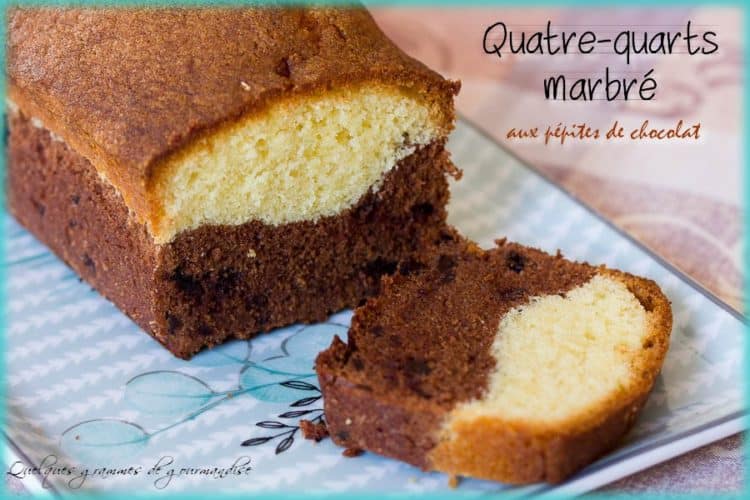 quatre-quarts marbré aux pépites de chocolat version cake