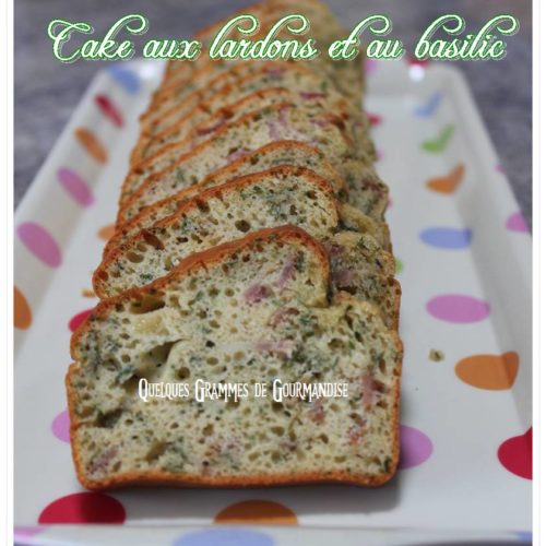 Cake aux lardons et basilic