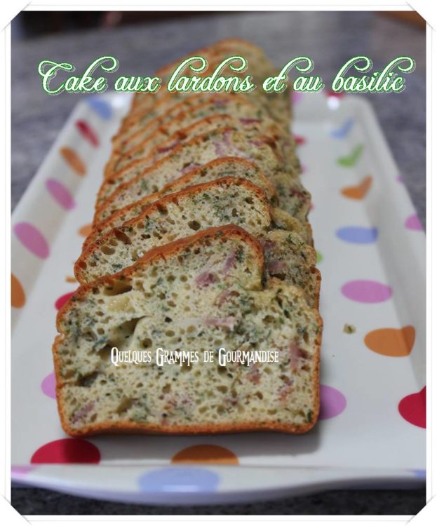 Cake aux lardons et basilic