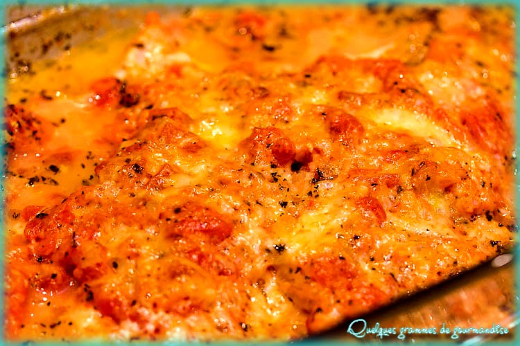 Escalopes de dinde gratinées sauce tomate