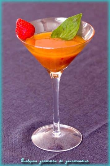 Cocktail mangue fraise au basilic