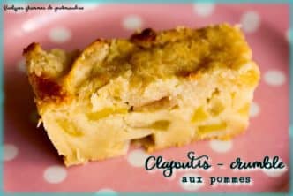 Clafoutis - crumble aux pommes , le moelleux du clafoutis marié au croustillant du crumble