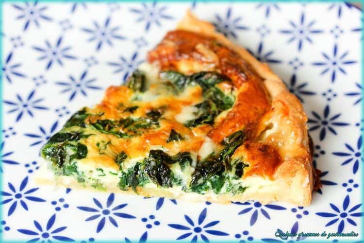 part de quiche au épinards et au gorgonzola
