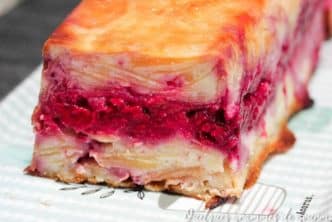 cropped cake invisible pomme framboise qgdg