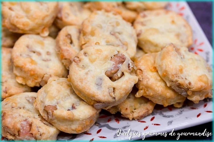recette de sablés apéritifs cantal et noix
