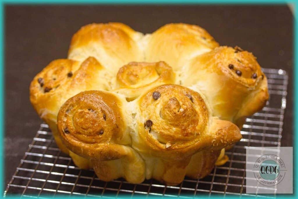 Brioche au sucre perlé et aux pépites de chocolat