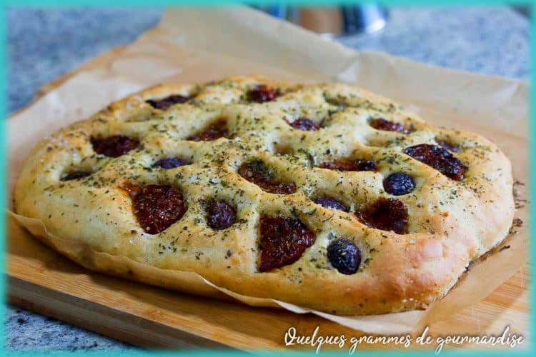 recette de focaccia olives tomates