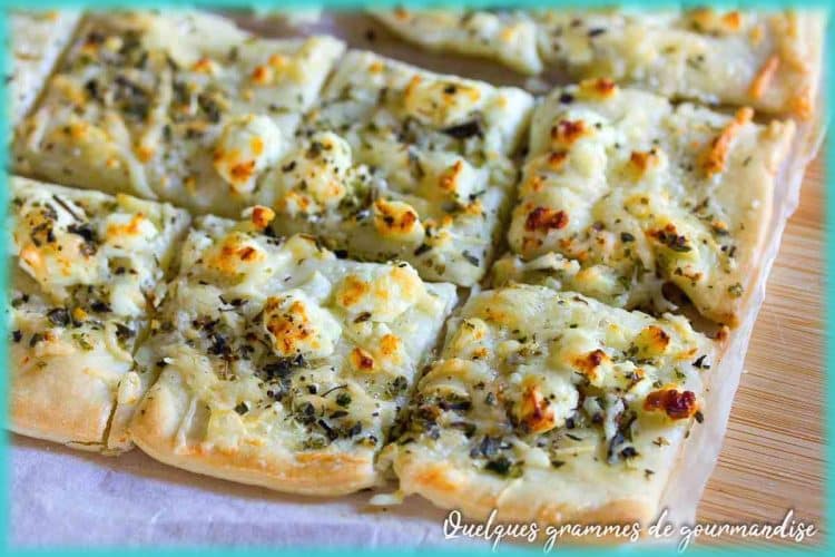recette de pizza blanche à la feta
