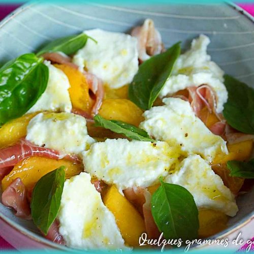 recette de salade mozzarella pêche et jambon de Parme