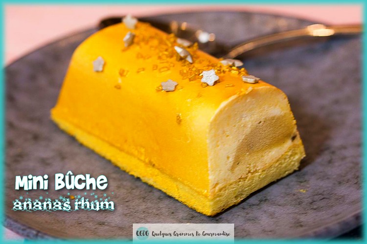 Bûche ananas rhum