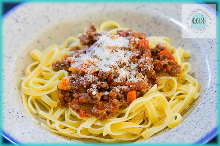 recette de sauce bolognaise de Cyril Lignac