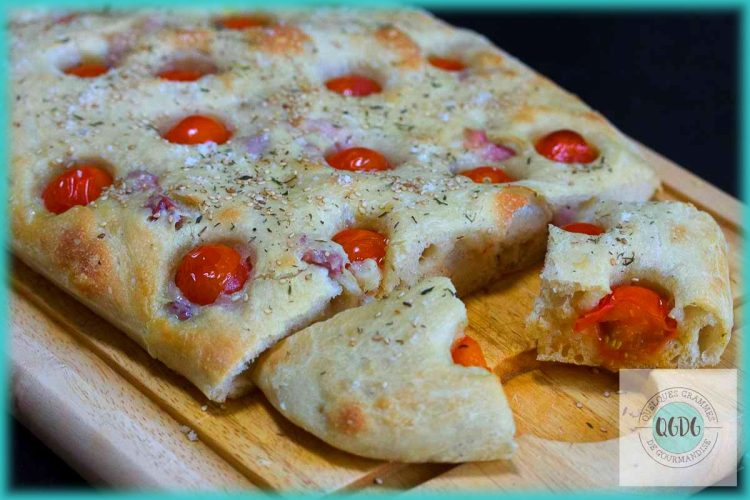 Recette de focaccia tomates cerises lardons