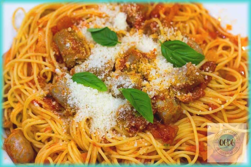 Spaghettis aux saucisses à la sauce tomate