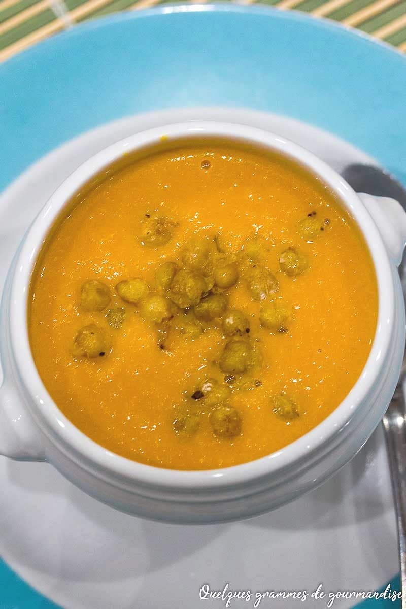 Velouté de carottes aux pois chiches