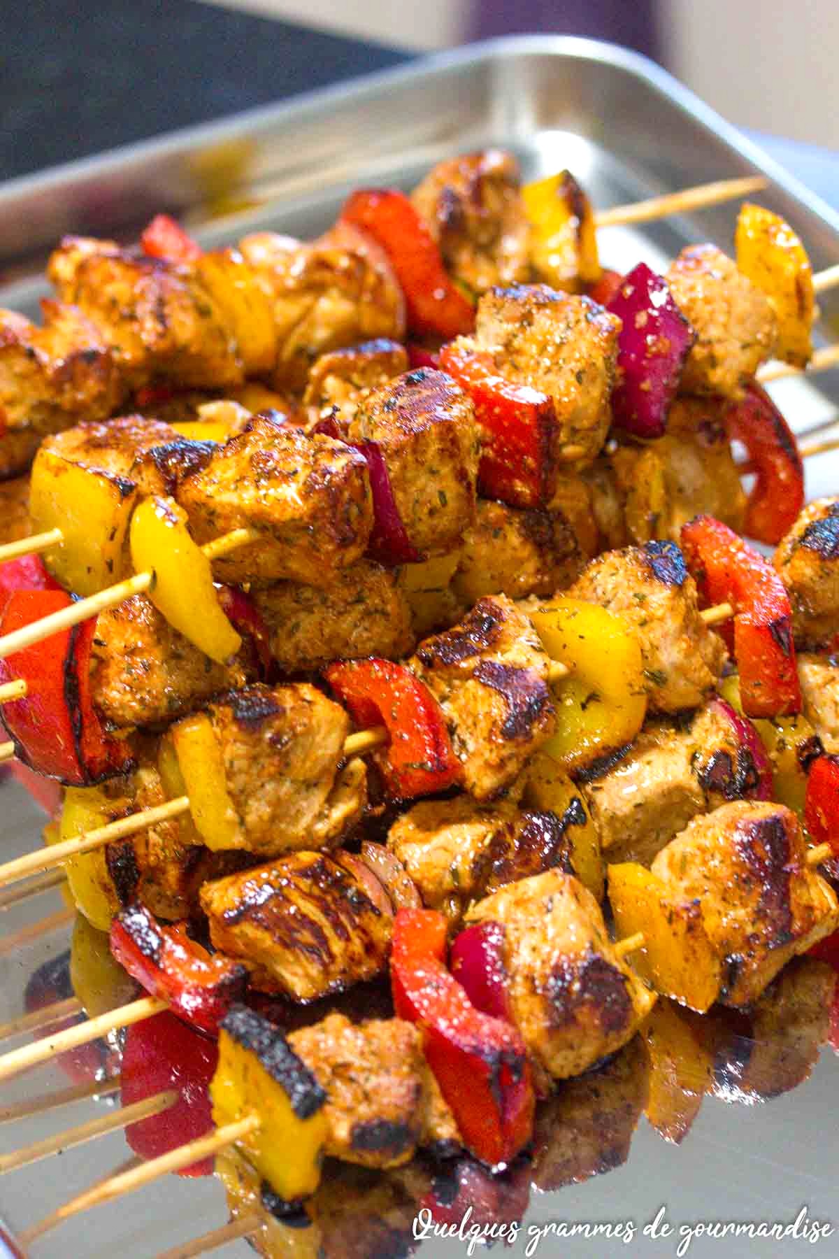 Brochettes de filet mignon mariné