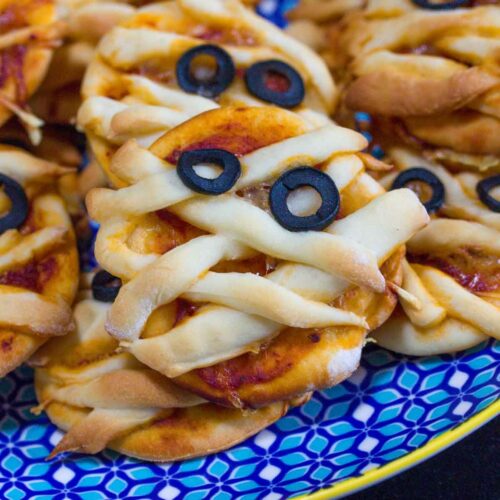 Mini pizza momie pour Halloween